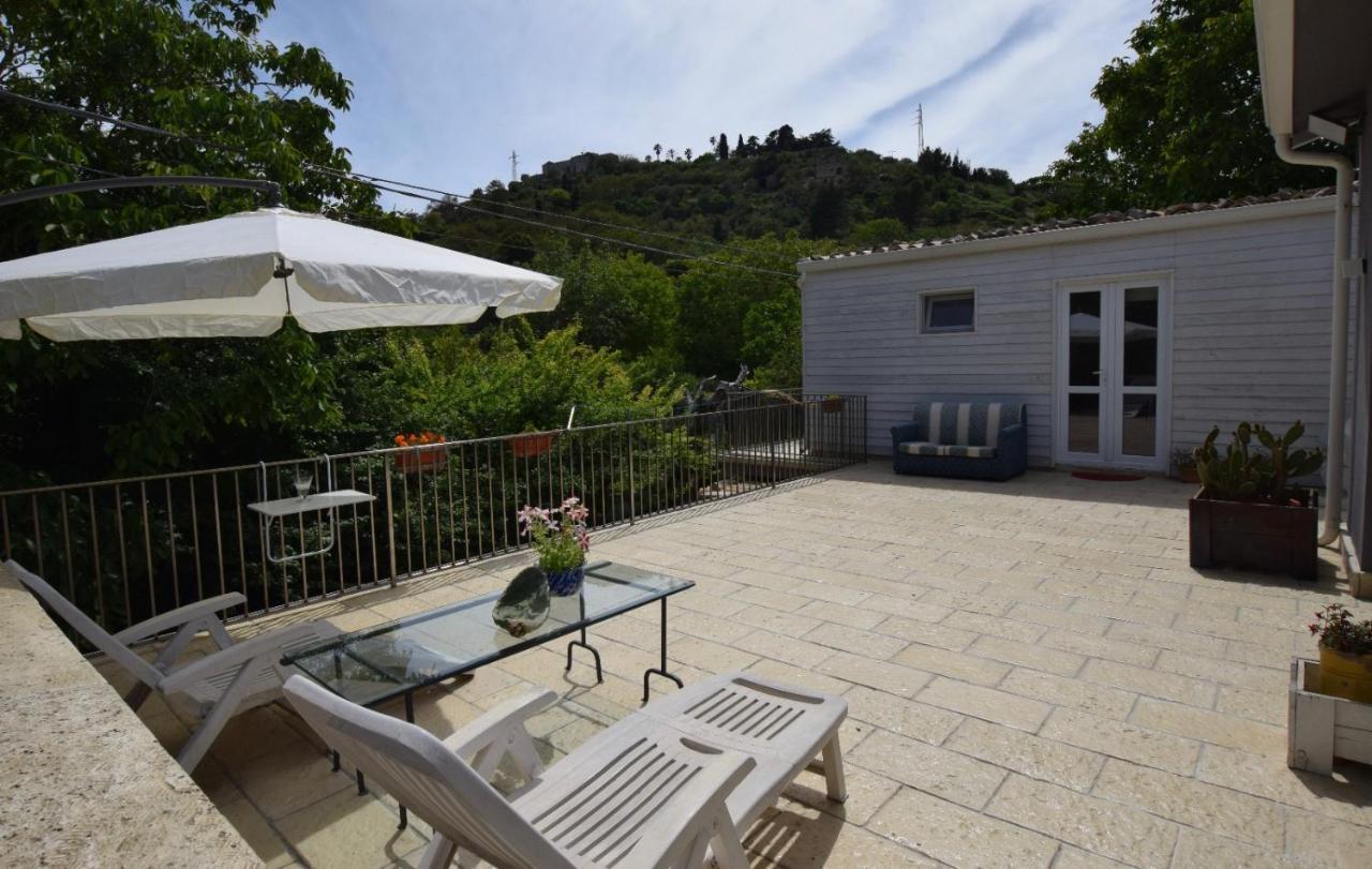 Casa Vacanze Irmino Garden Villa Ragusa Eksteriør bilde